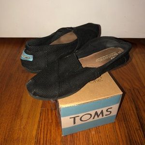 Toms
